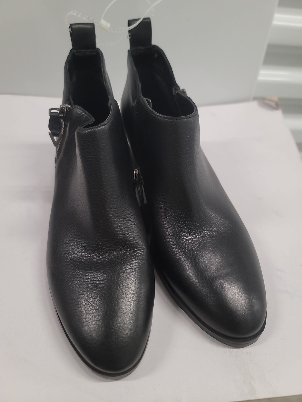 Vionic Cecily Ankle Heeled Boot WATERPROOF Black Leather Chelsea Ankle Boots